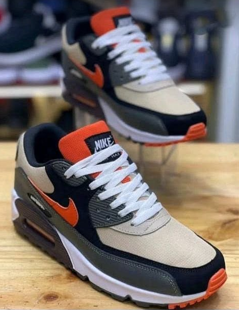 Nike Air Max 90