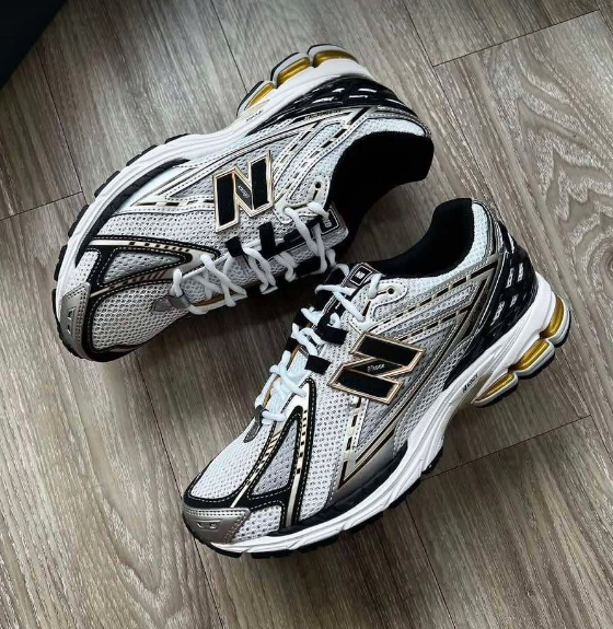 New Balance 1906R “White Metallic Gold”